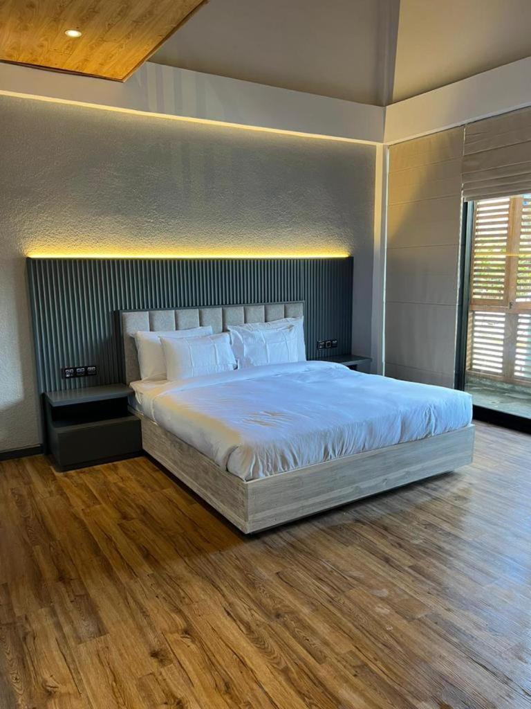 Highland Stonehouse Luxury Boutique Hotel Nuwara Eliya Buitenkant foto